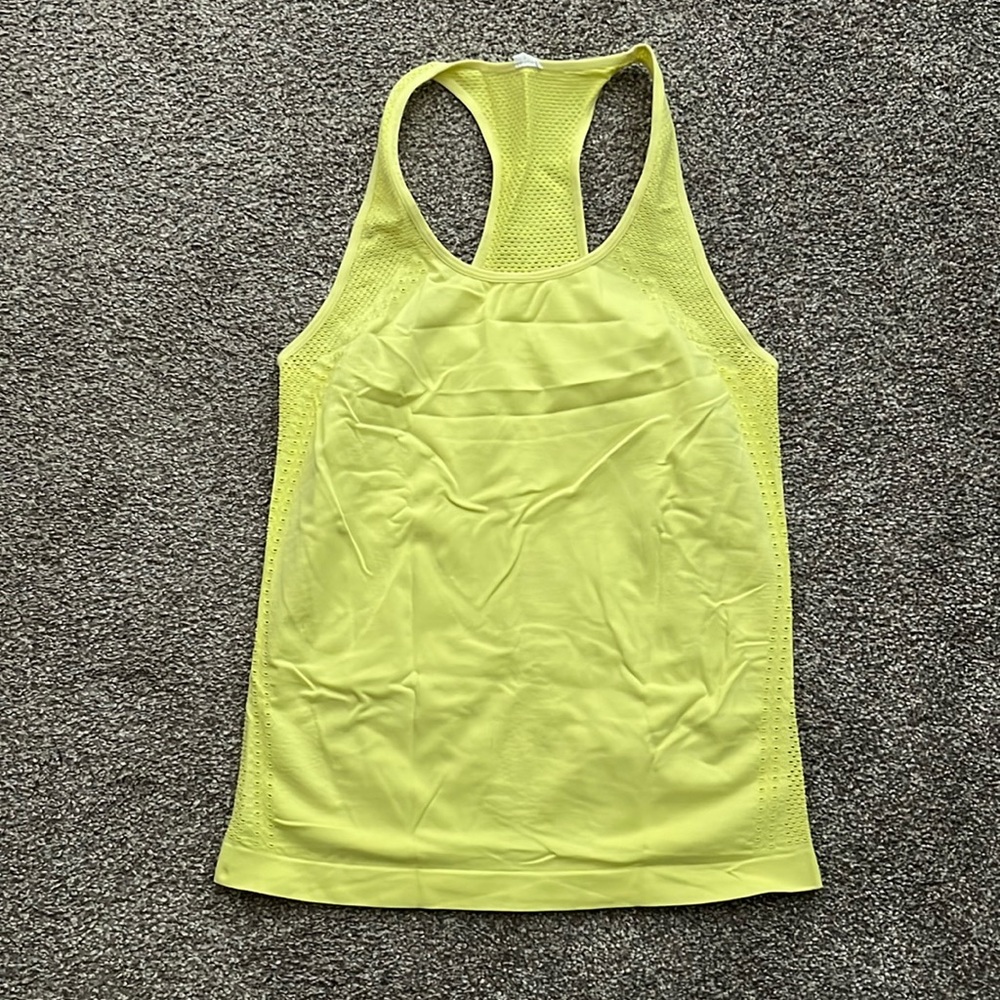 ✨2/$20✨FABLETICS Tank size S